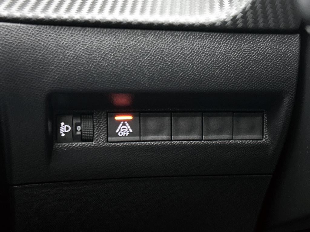 Peugeot 208 75 pk style | rijklaar | apple carplay / android auto | parkeer