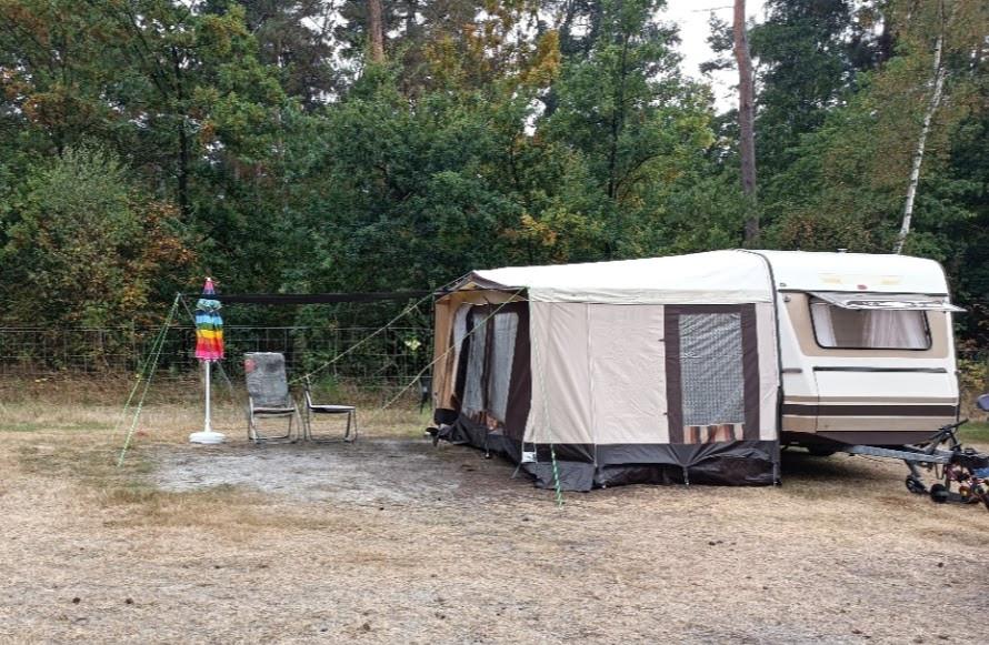 Caravan Dethleffs Rally Nomad 370  compacte 4-persoons caravan