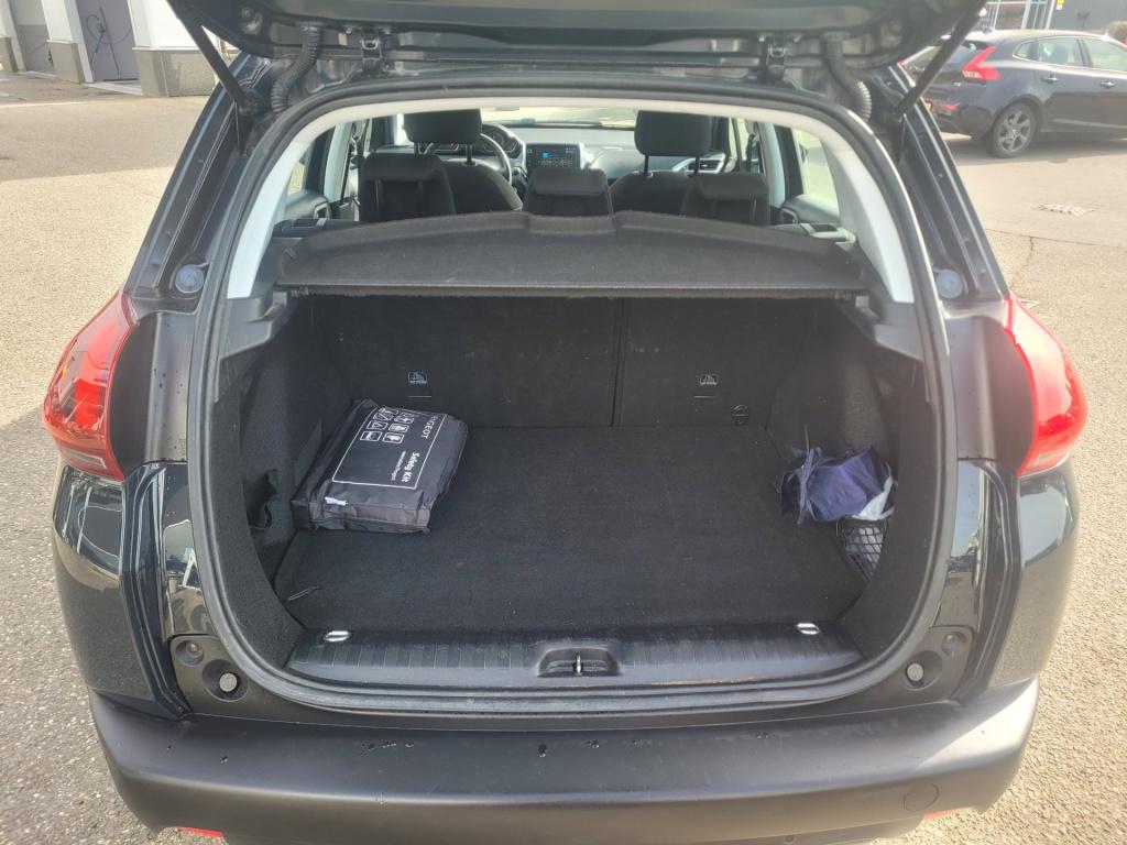 Peugeot 2008 1.2 puretech blue lion carplay