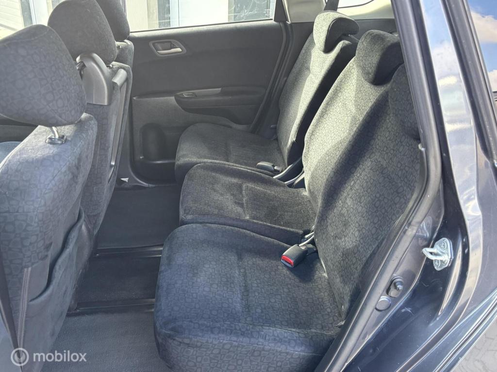 Honda Fr-v 2.0i comfort 6 versn. apk 5-2027