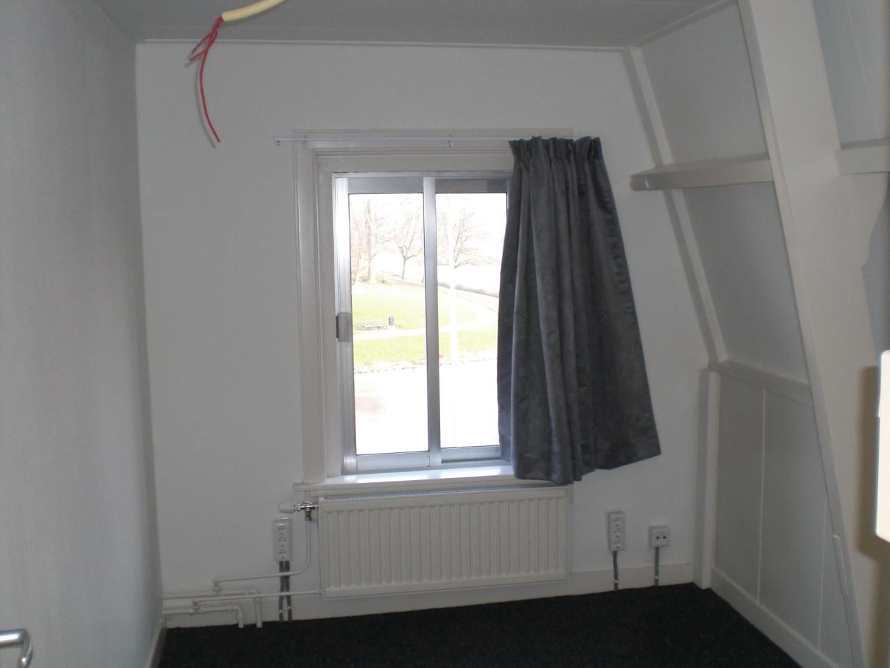 Te huur per 15 september kleine knusse kamer in centrum Middelburg