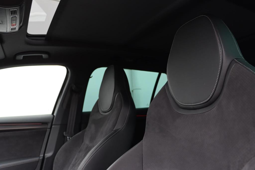 Skoda Superb combi 1.4 tsi iv sportline business 218pk dsg6