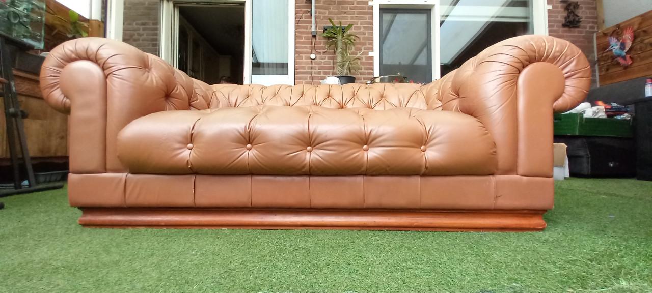 2 zits chesterfield bank