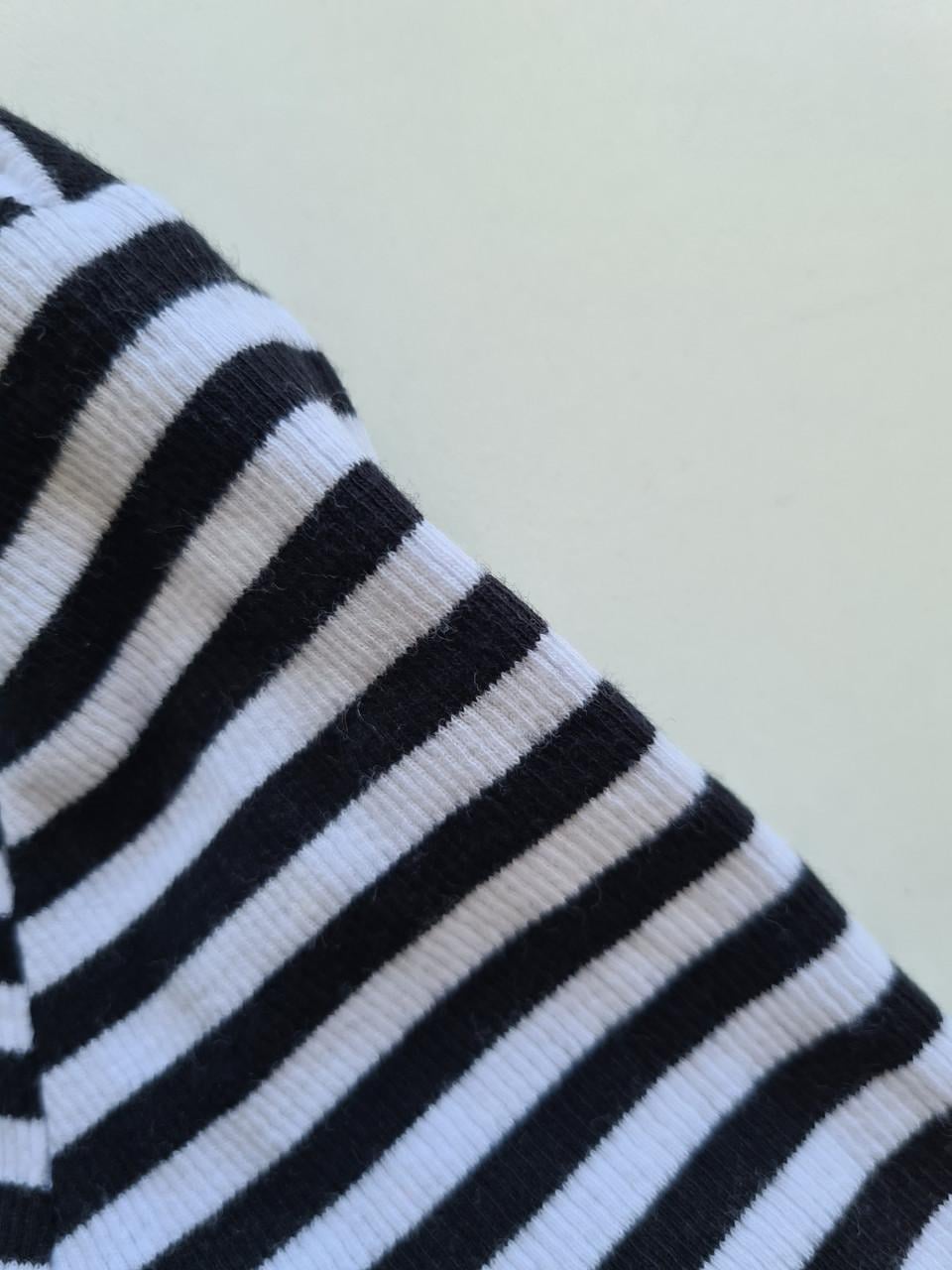 H&M zwart - wit gestreepte trui  Mt 152