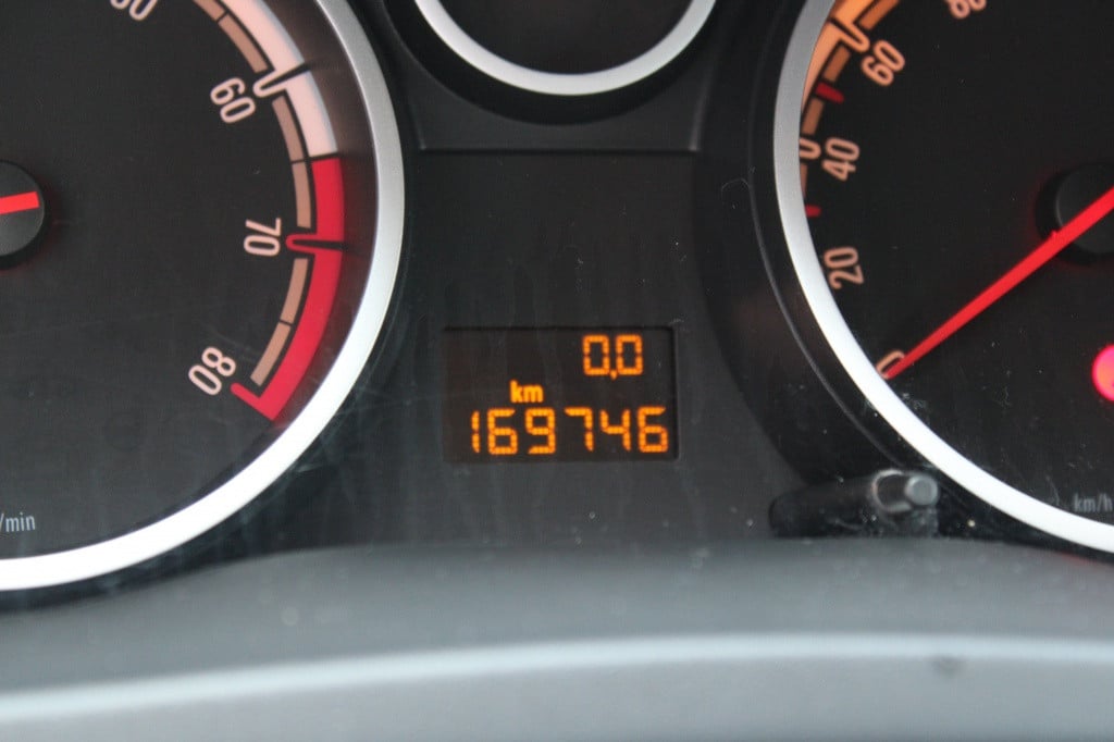 Opel Corsa 1.2-16v cosmo