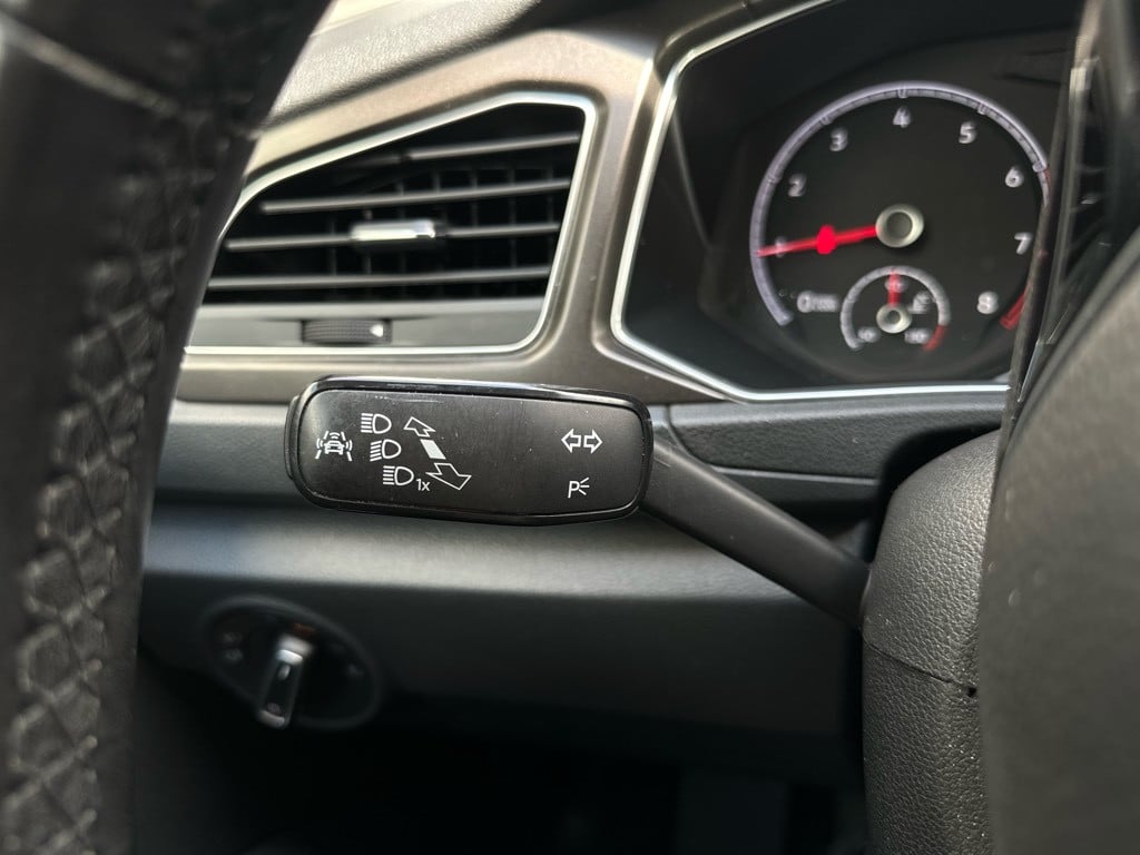 Volkswagen T-roc 1.0 tsi style // led koplampen // trekhaak //