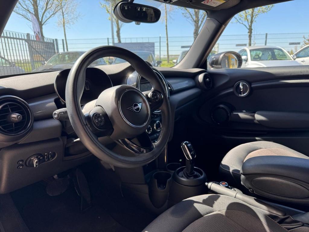 Mini 3-deurs mini 1.5 automaat
