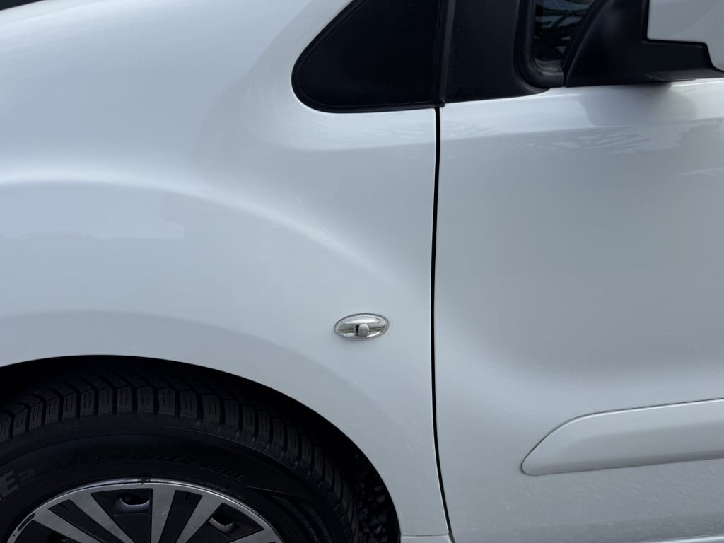 Peugeot Partner 120 1.6 bluehdi 75 l1 premium pack 3-zitter