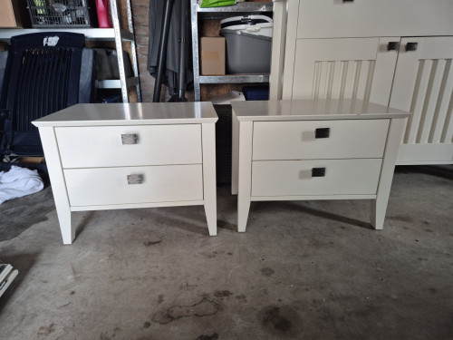 Mooie nachtkastjes 61,5 x 44 x 48