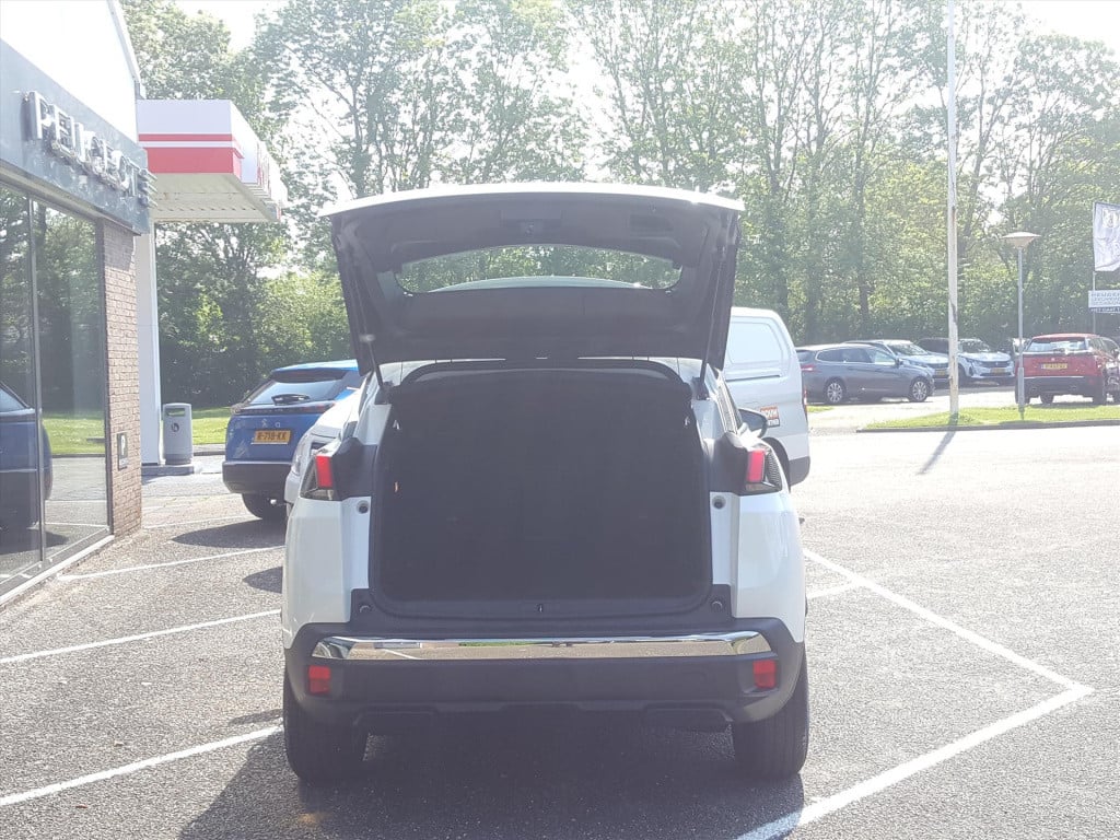 Peugeot 3008 active 1.2 puretech-130pk (vol)automaat (eat8) cruise & climat