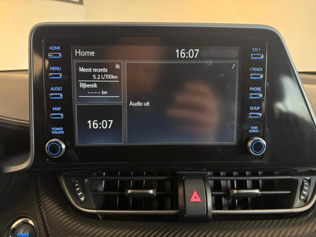 Toyota C-hr 1.8 hybrid business plus