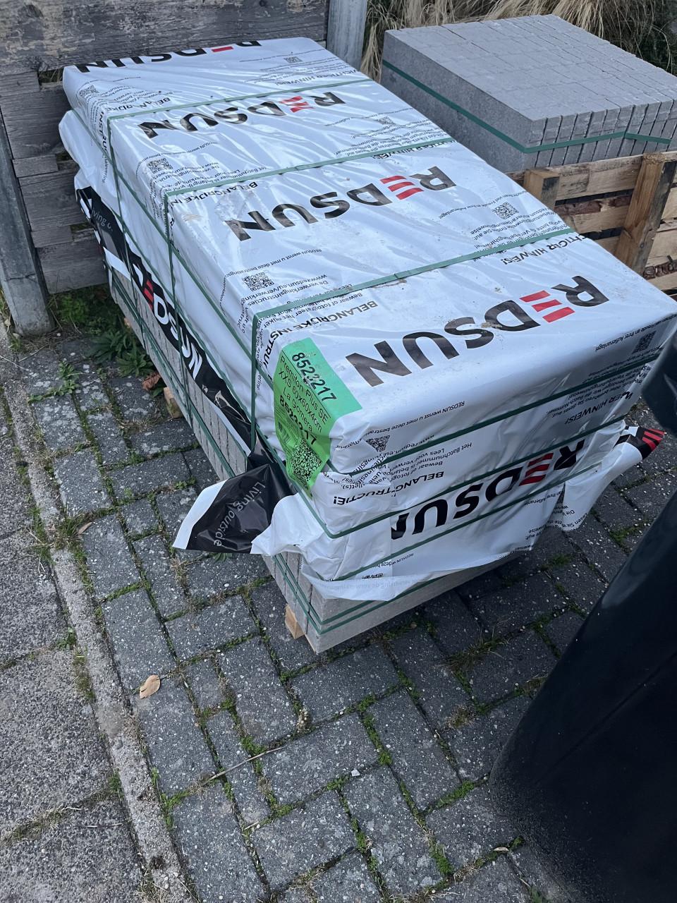 13m2 nieuwe terrastegels