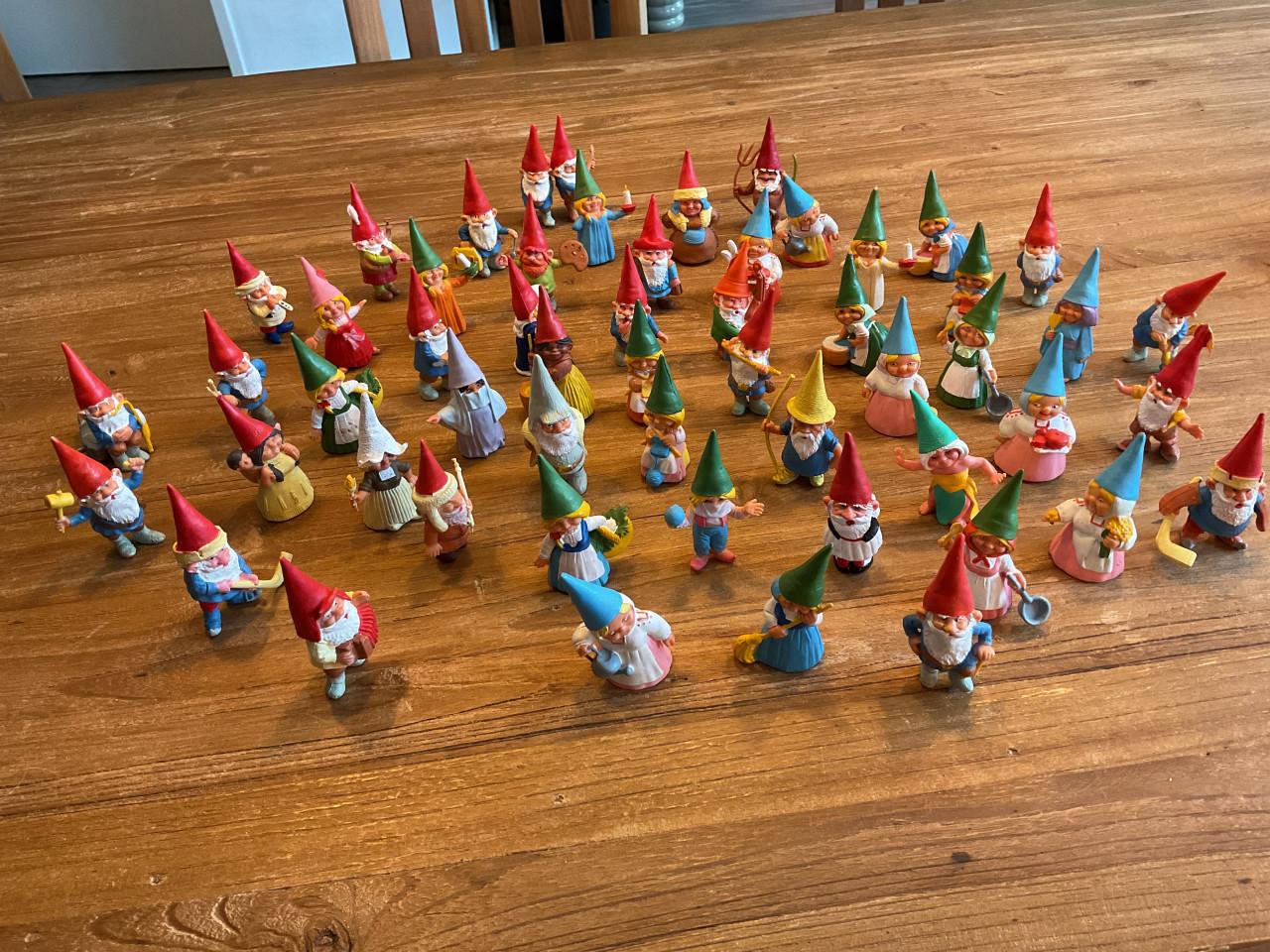 55 kabouters Rien Poortvliet en koekjes blik huisje