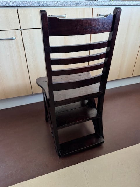 Bibliotheektrapje/Stoel/Keukentrapje.