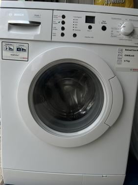 Bosch Wasmachine 7 kg. 1400 toren klasse A als nieuw weinig gebruikt
