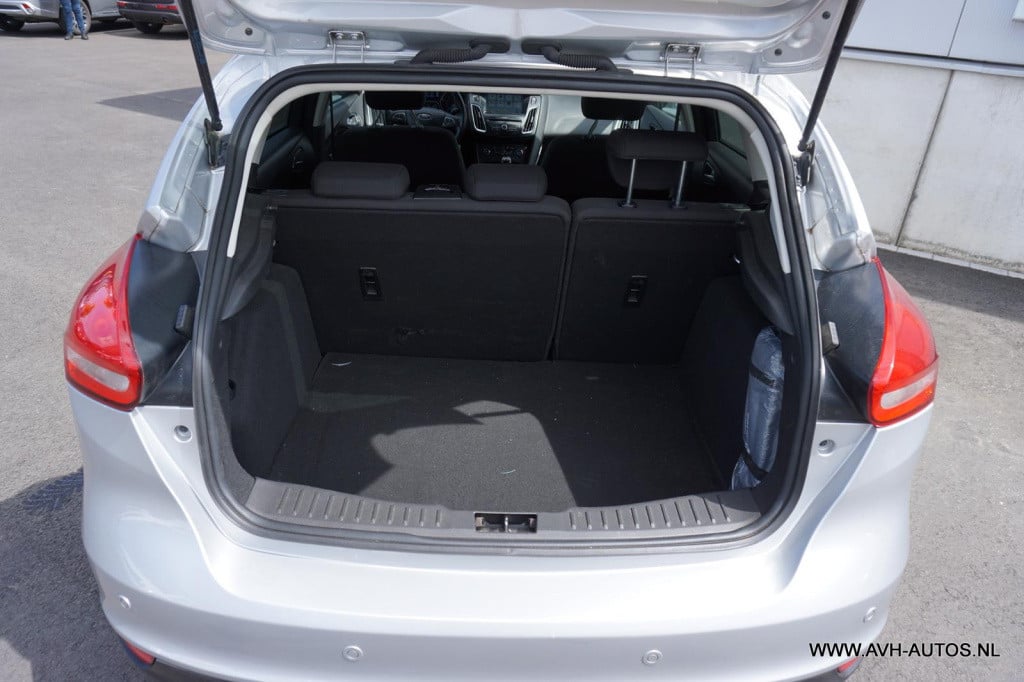 Ford Focus 1.0 titanium