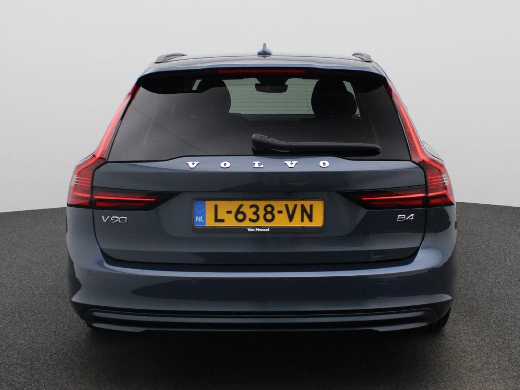 Volvo V90 2.0 b4 momentum business | automaat | navigatie | leder | apple c