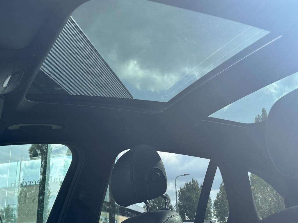 Mercedes-Benz Glc 250 4matic prestige l panoramadak l elektrische trekhaak 