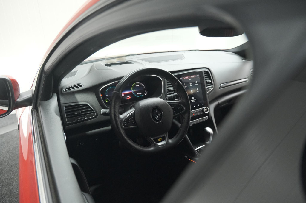 Renault Megane 1.6 plug-in hybrid 160 r.s. line | camera | head-up display 