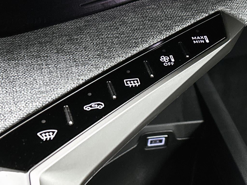 Peugeot 5008 hybrid 145 pk automaat allure | rijkalar | agr-stoelen | 360 c