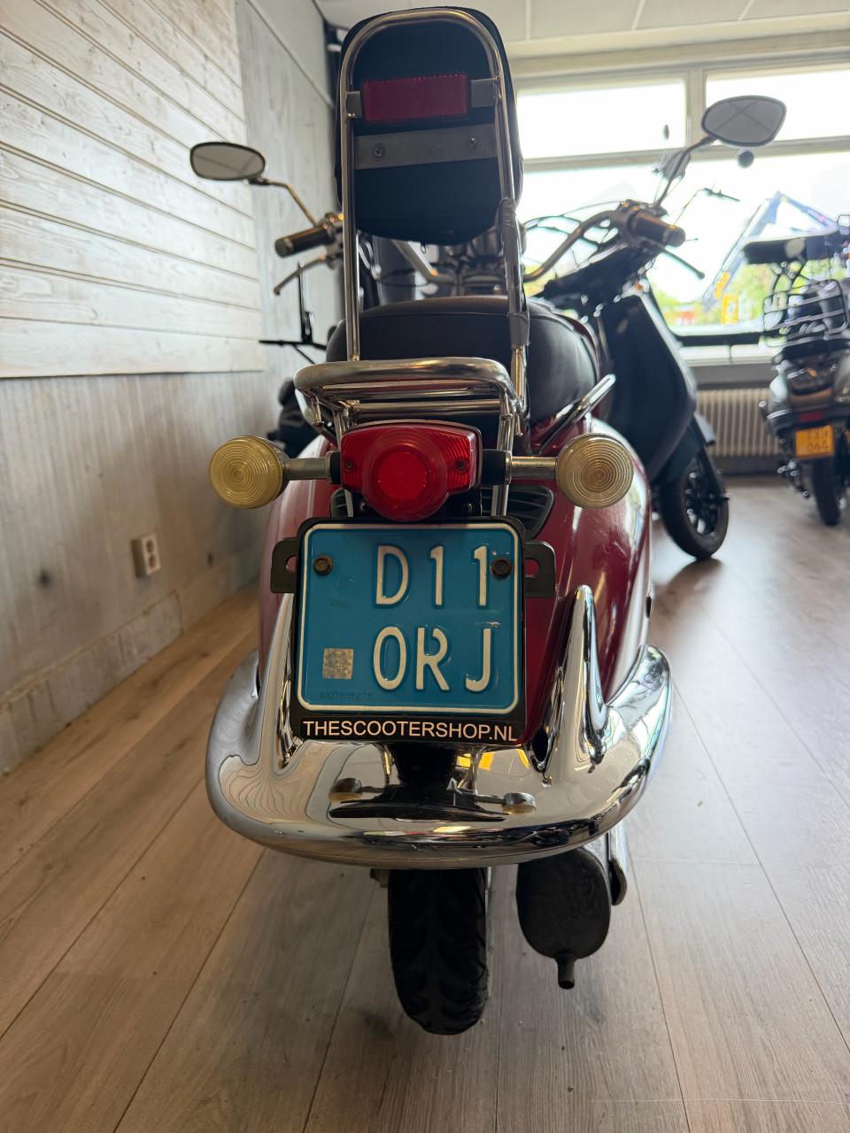Retro scooter