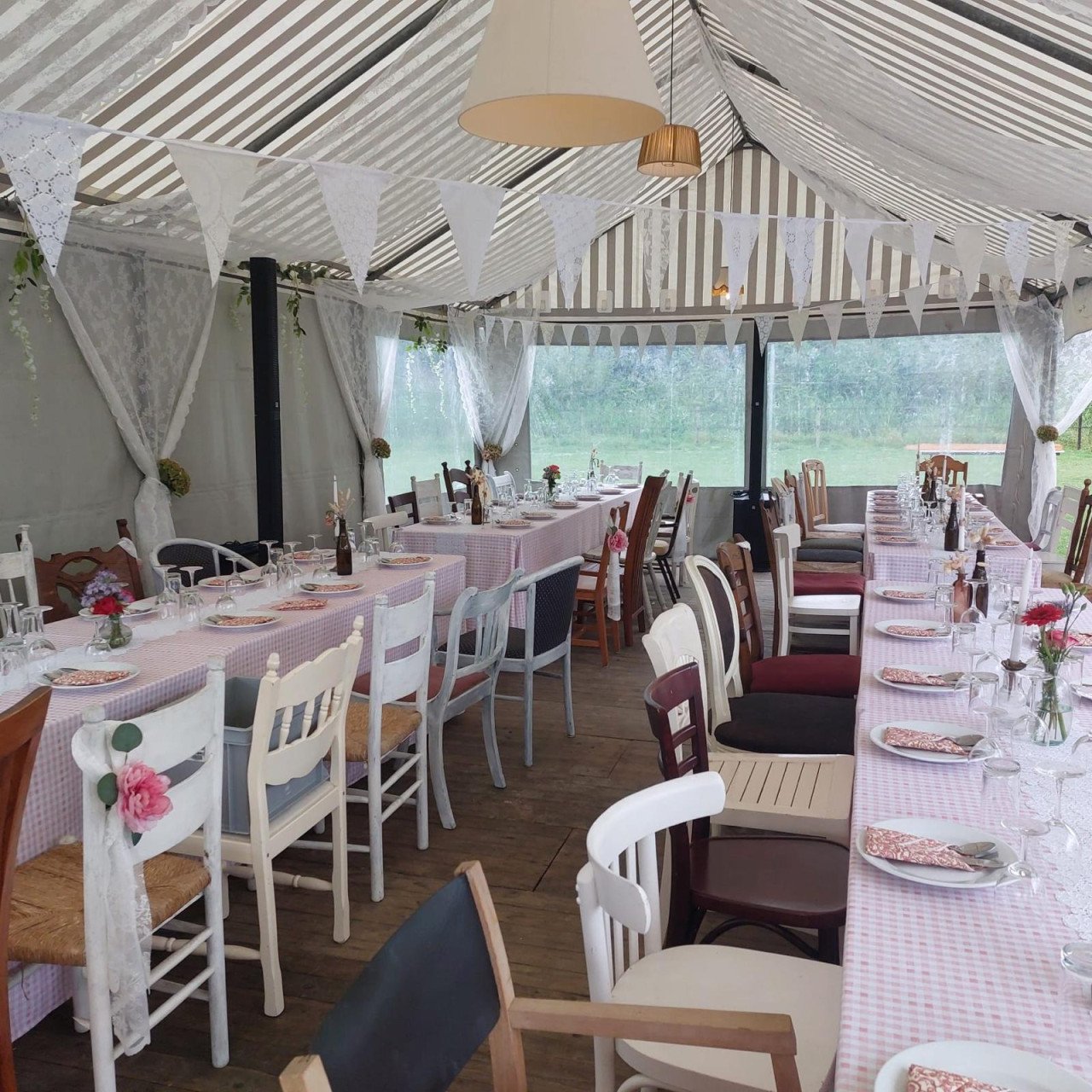 100 brocante stoelen gratis af te halen