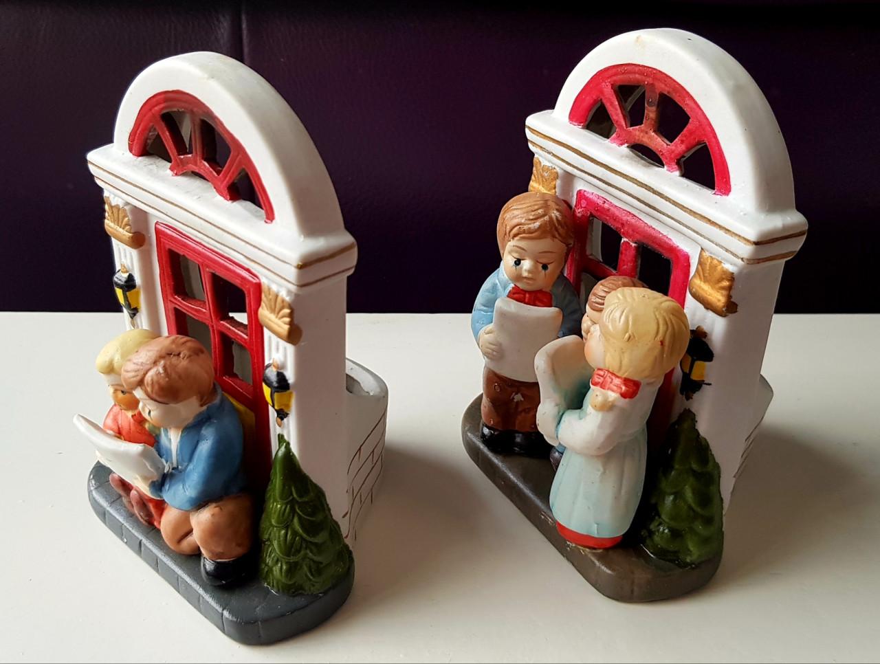 2 vintage kersttafereeltjes van steen, 15x9½ cm