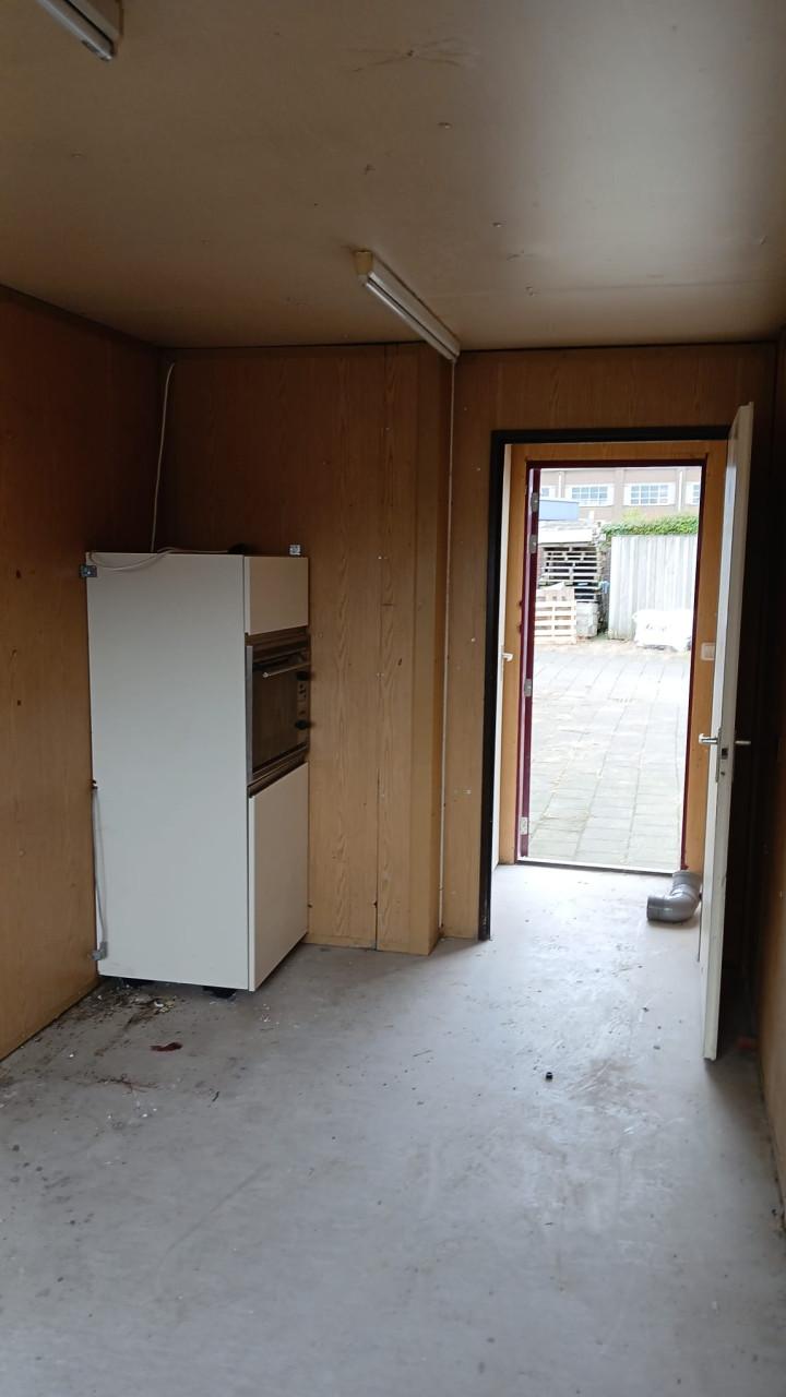 Bouwkeet met WC, keukentje en elektra