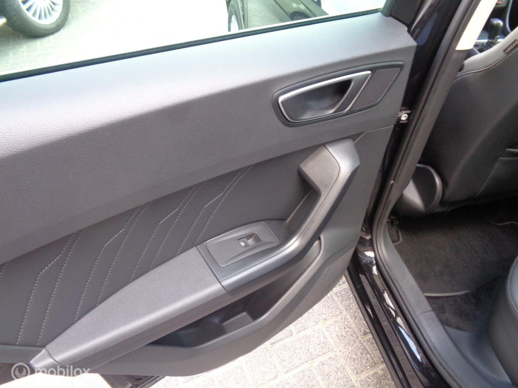 Seat Ateca 1.5 tsi xperience/led/airco/ecc/trekhaak/virtual dash/dsg-7/appl