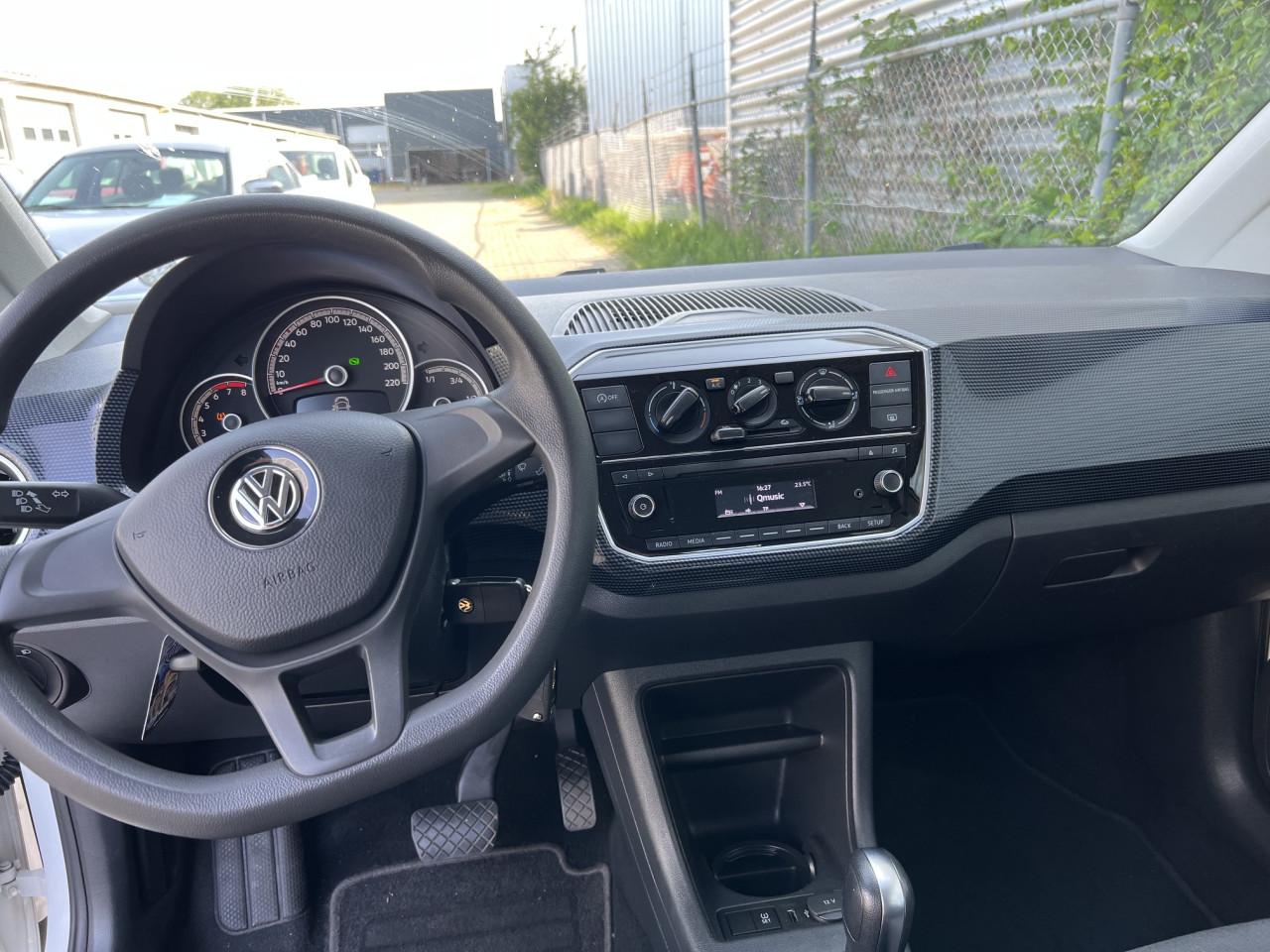 VW UP 2017 Automaat met slechts 67.700 km