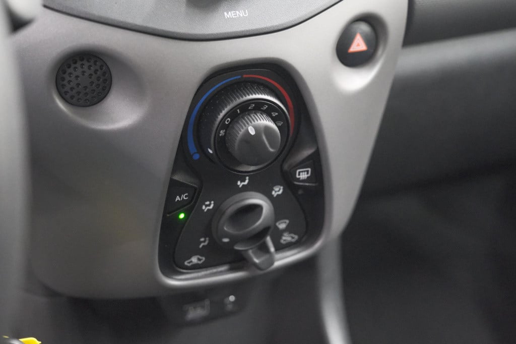 Peugeot 108 1.0 e-vti active | unieke auto! | automaat | airco | getint gla