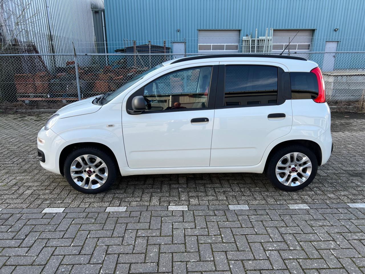 Zeer mooie Fiat Panda uit 2014 en slechts 60.000 km, Automaat!!