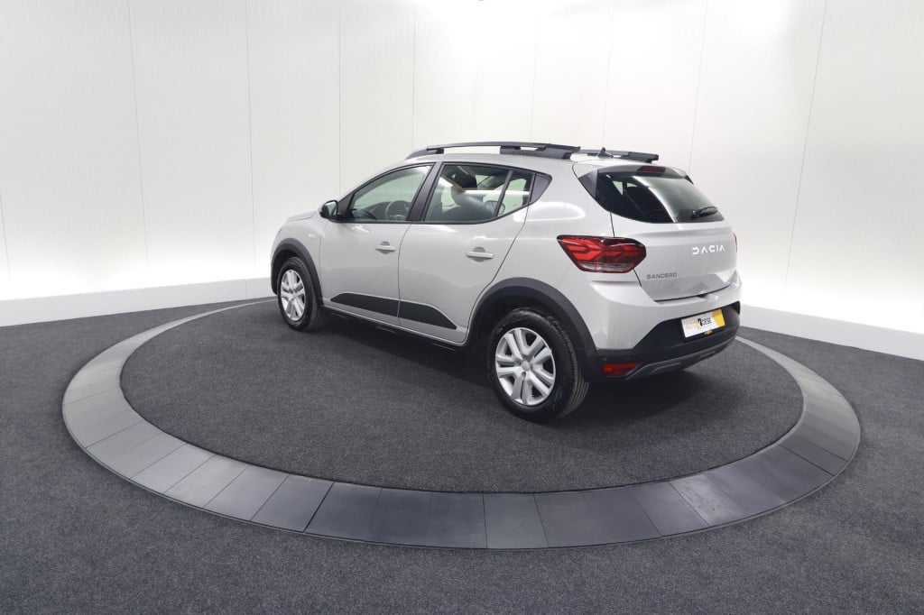 Dacia Sandero Stepway tce 90 expression | camera | dodehoekdetectie | navig