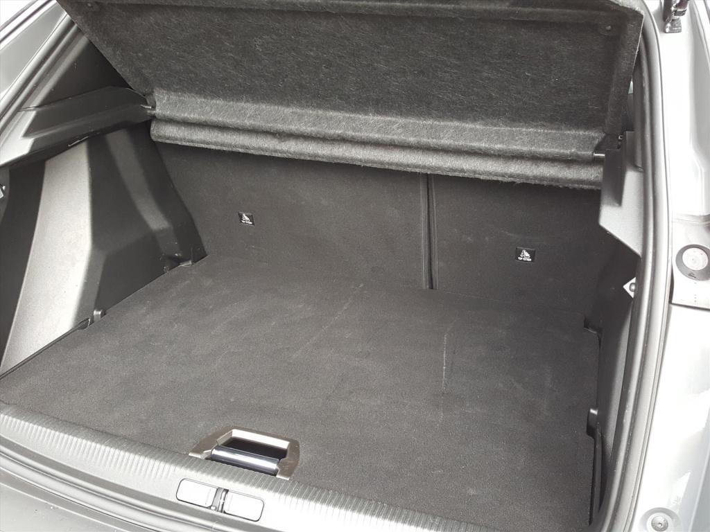 Peugeot 2008 1.2 100pk allure | draadloze apple carplay & android auto | ac