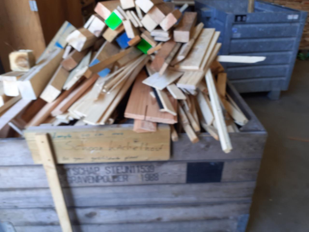 Kist kachelhout voor 10 euro