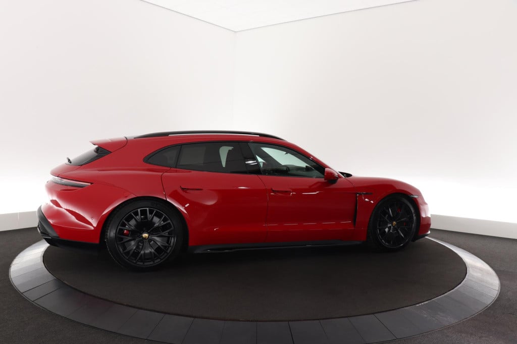 Porsche Taycan sport turismo gts | 93 kwh accu plus | surround view | innod
