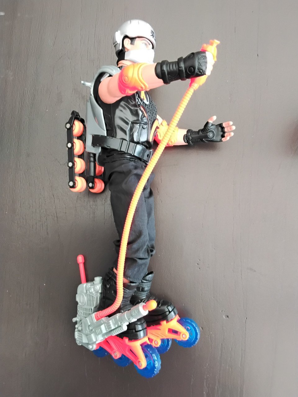 Skeeler action man