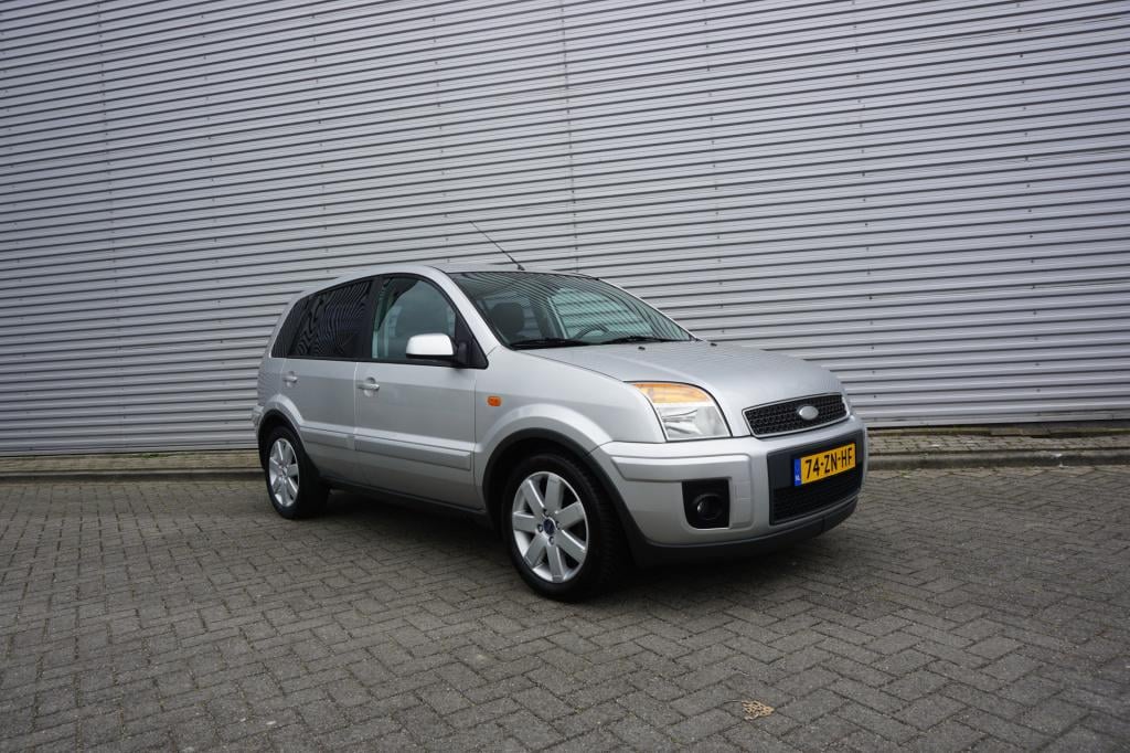 Ford Fusion 1.6-16v futura automaat - airco / navi / cruise / elektr. ramen