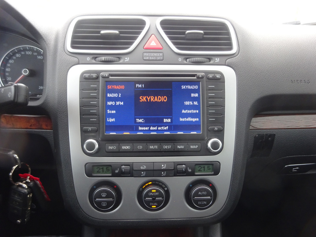 Volkswagen Eos 2.0-16v fsi climate control / stoelverwarming / cruise contr