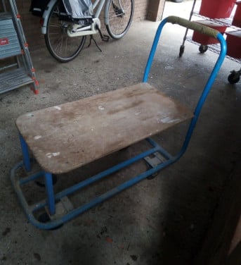 Te koop stevig karretje €25,-