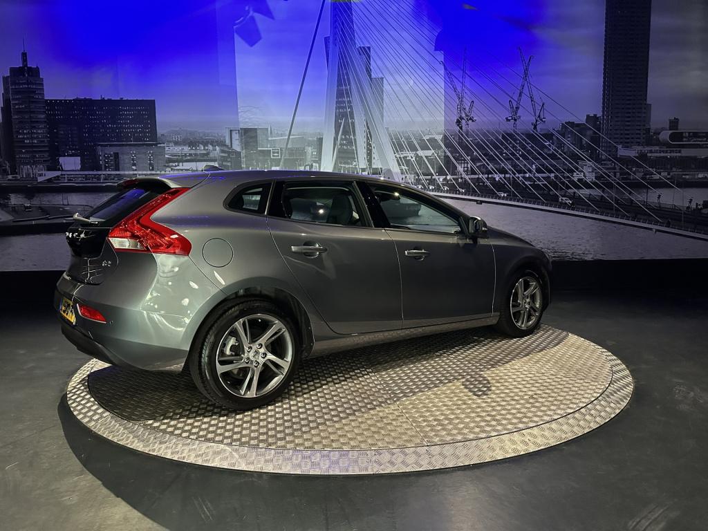 Volvo V40 1.5 t2 inscription *clima*navi*camera*