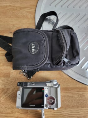 Camera finepix e510