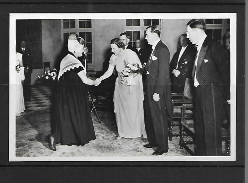 Ansichtkaart A 823  Raadhuis Middelburg ontvangst  18 aug 1950