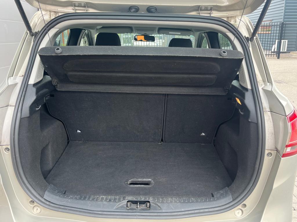 Ford B-max 1.6 ti-vct titanium goed onderhouden historie aanwezig