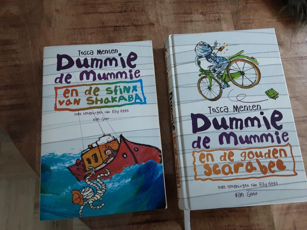 2 mooie boeken  van Tosca Menten Dummie de Mummie