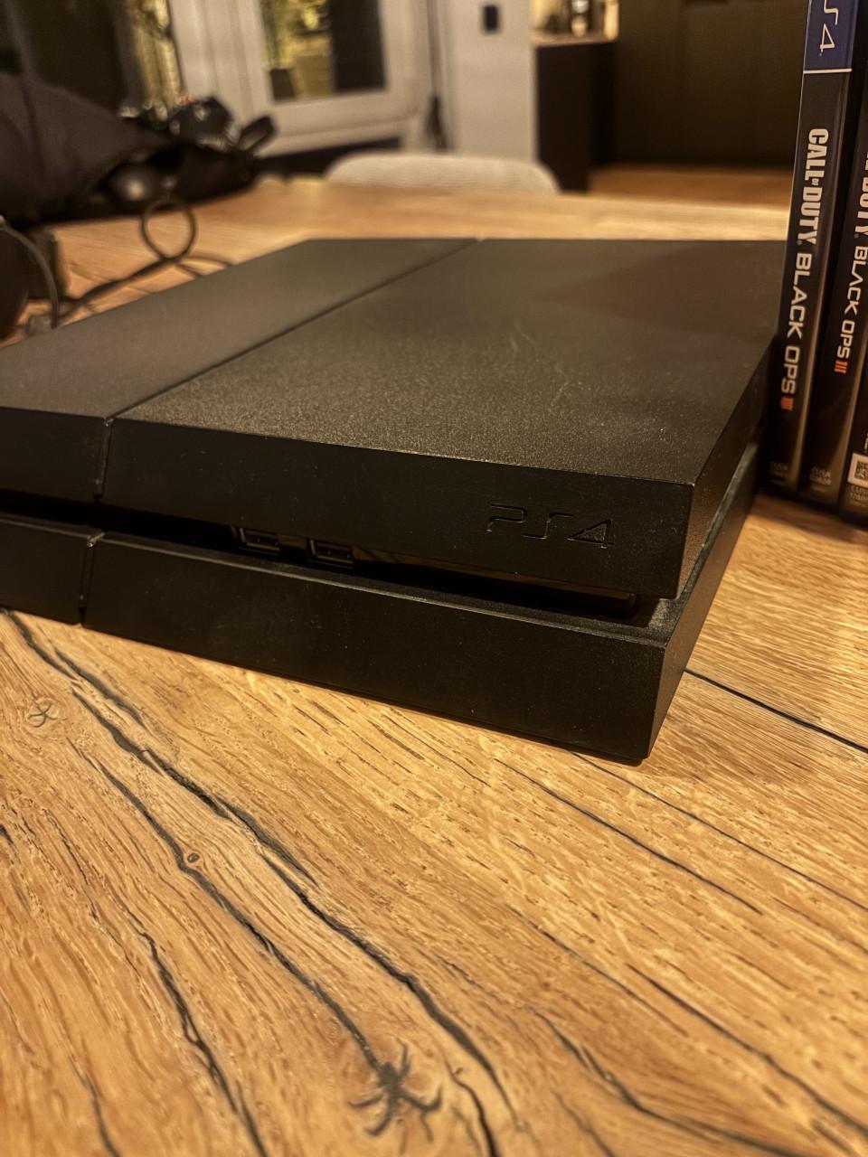 Playstation 4 - 1TB