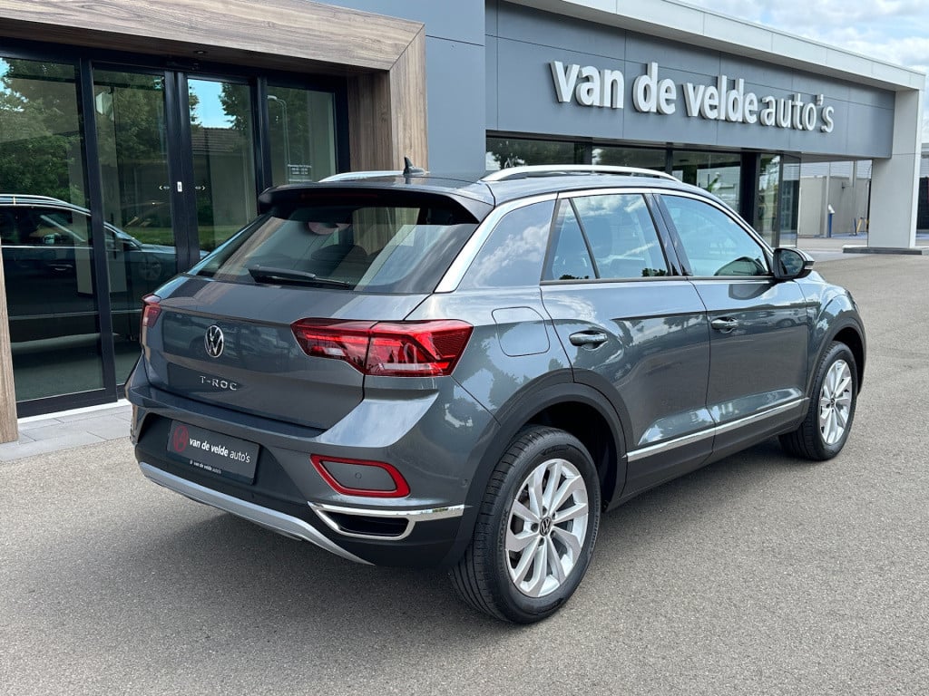 Volkswagen T-roc 1.5 tsi 150pk dsg style carplay | camera | keyless | elek.