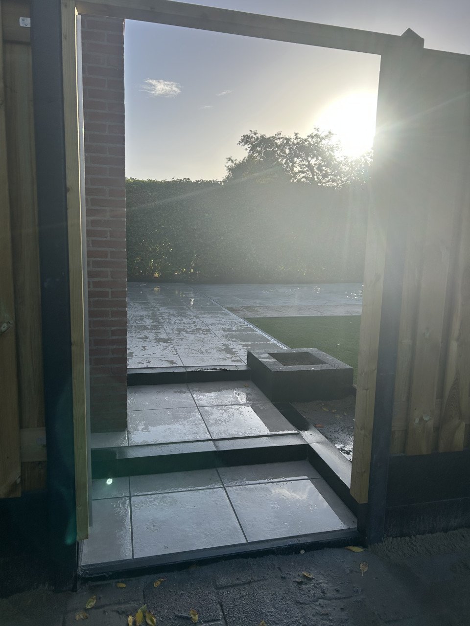 15 m2 nieuwe keramische tegels 60x60x3 cm over op een klus!