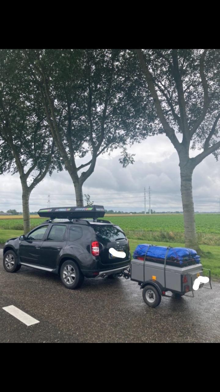 5 pers. tent, met tarp en karretje