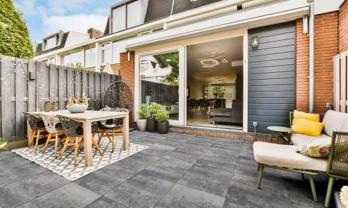 Actie! Terrastegel + ( met mini  facet ) 60x60x 4cm  €21.45 per m²